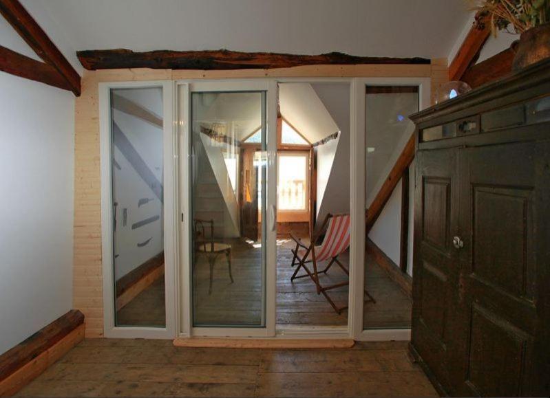 Le Gite Des Faucons Bagian luar foto