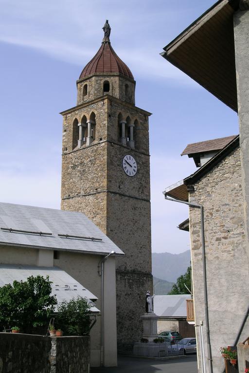Le Gite Des Faucons Bagian luar foto